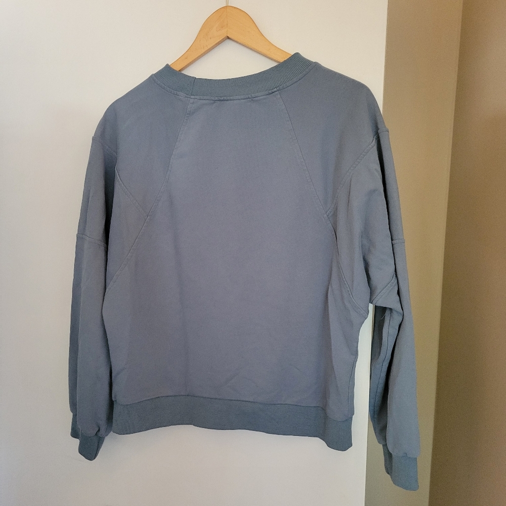 Merokeety Sweater - Picture 2 of 4